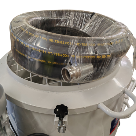 STRONG-TECH S6 plastering unit with STRONG-TECH R1 mixer